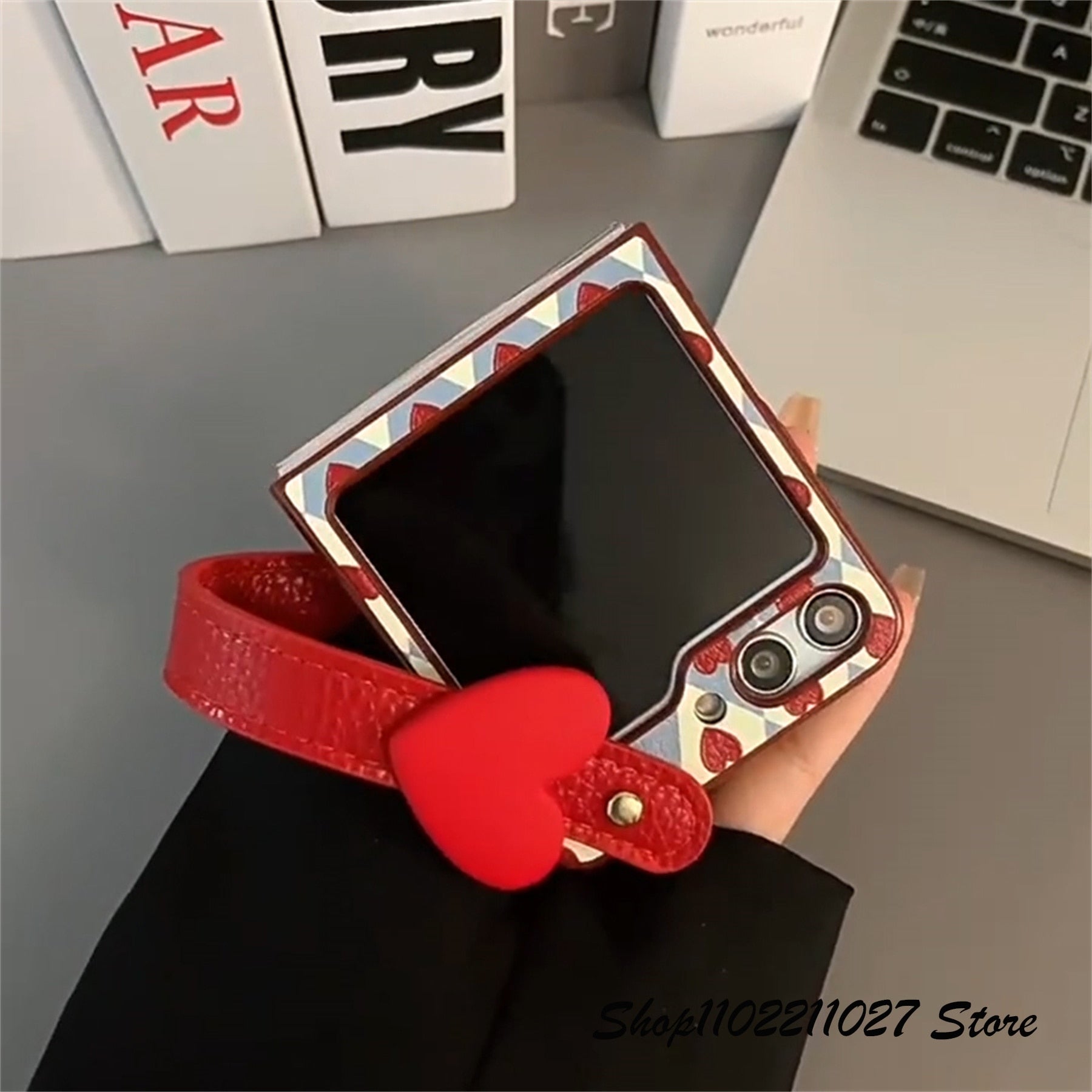 Cute Love Heart Wrist Strap Case Cor Galaxy Z Flip 5